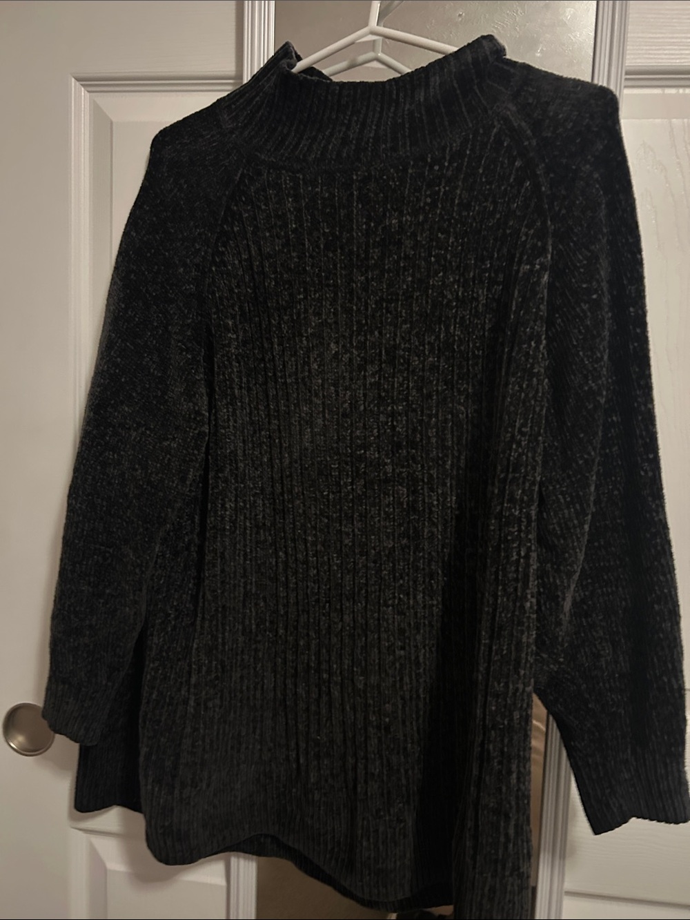 Terra & Sky Black Ribbed Chenille Turtleneck Sweater
